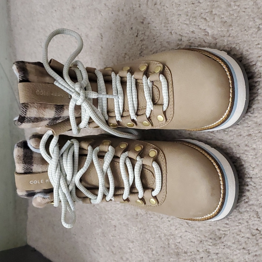 NEW Cole Haaan Waterproof boots size 5.5